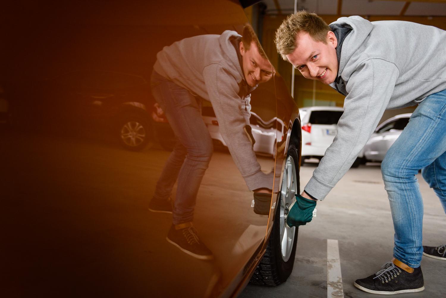 Auton puhdistaminen on ennen kaikkea turvallisuusteko – Nämä kannattaa ottaa tavaksi
